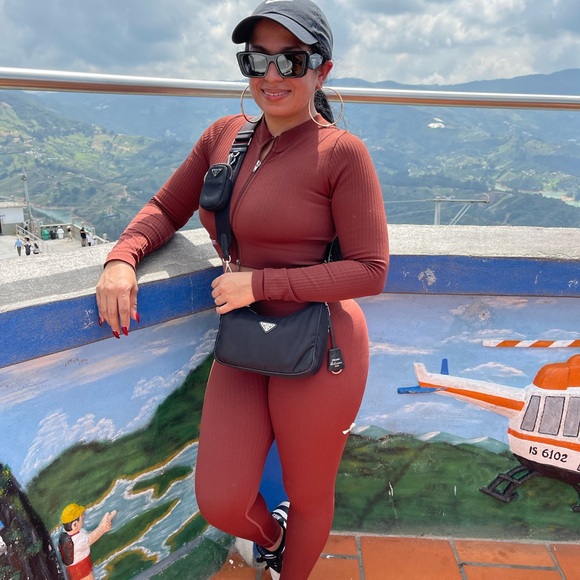 Brown Ribbed Two-Piece Set - Picture 3 of 3